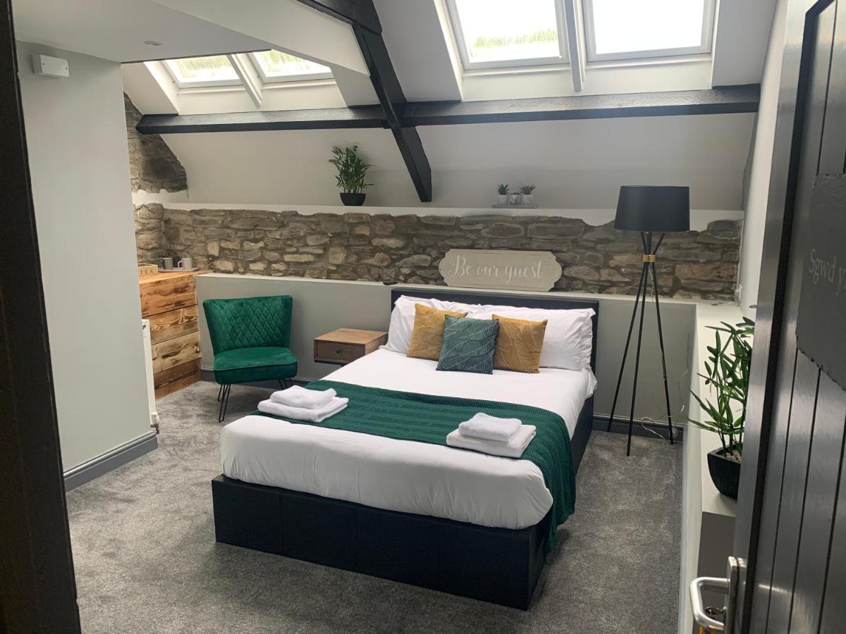 Sgwd Gwladys Lodge Pontneddfechan Buitenkant foto